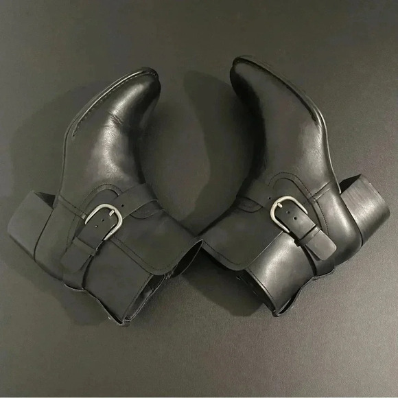 UGG Biker Moto Ankle Boots Black Leather Bikercore Combat Festival - Picture 8 of 17